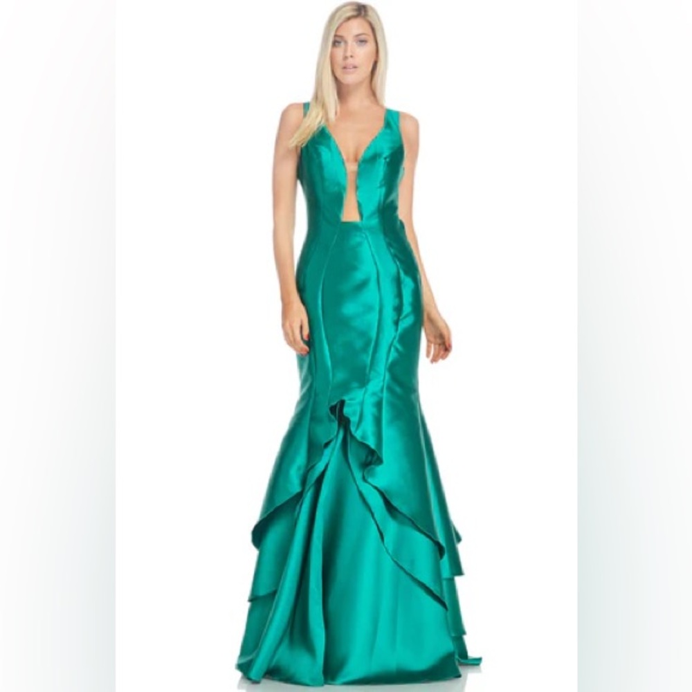 Stunning Jade Green Satin Evening / Formal Mermaid Dress / Gown Size Small